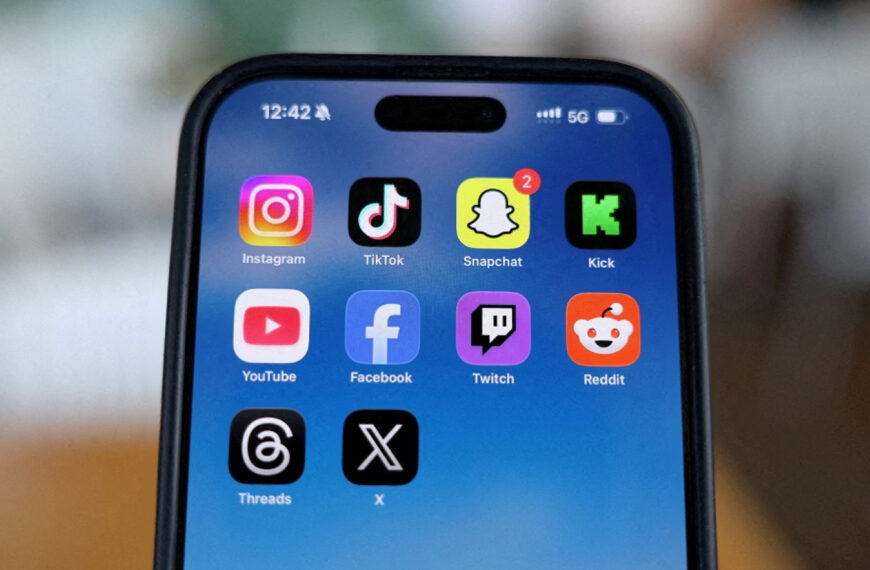 Calls for greater push to wean young off social media