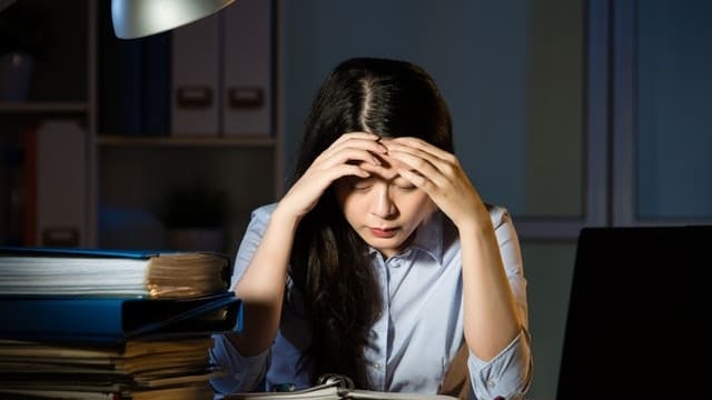 十年的無聲吶喊　打工仔深陷「過勞疫症」